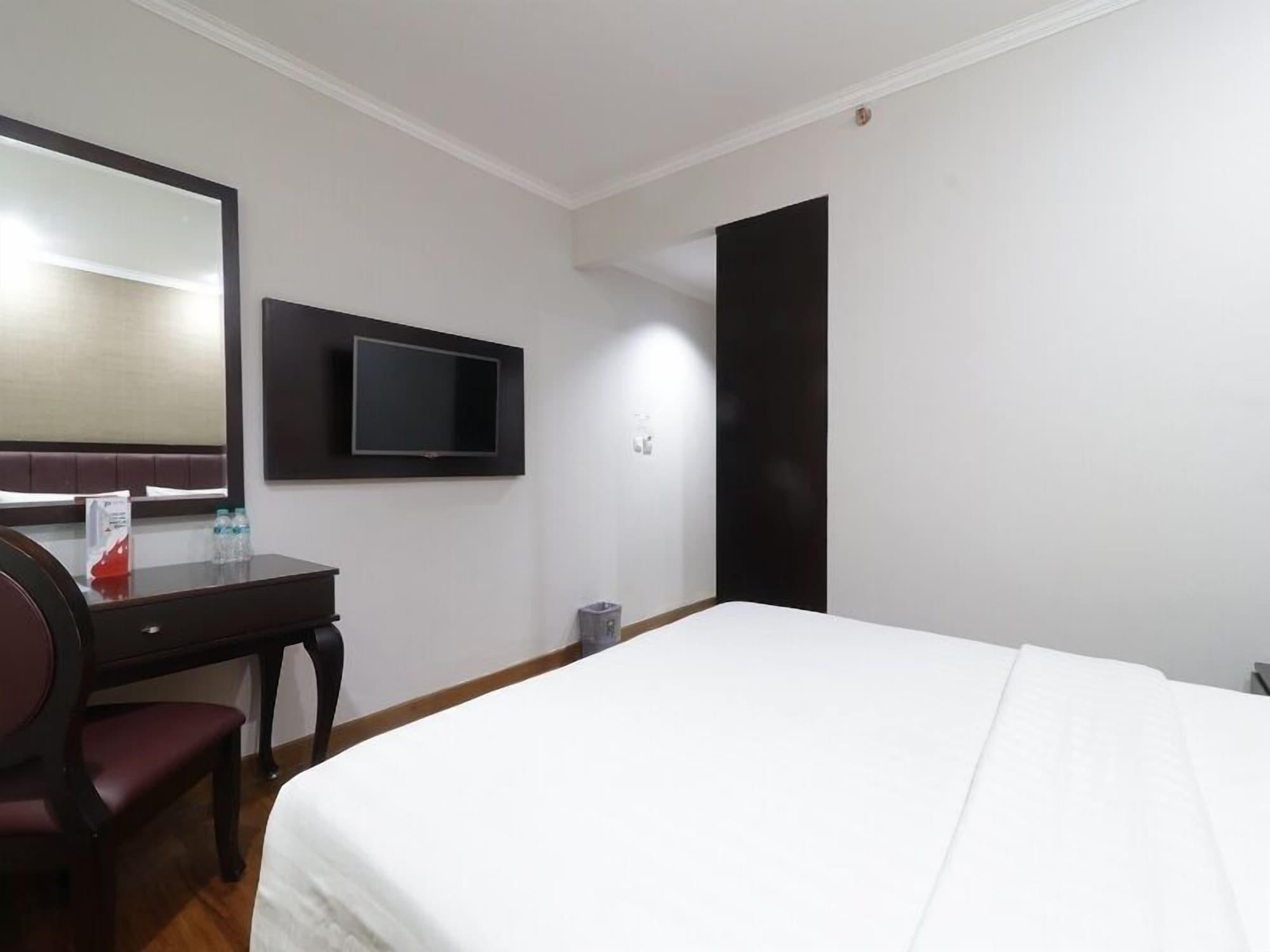 P Hotel Jakarta Exterior photo