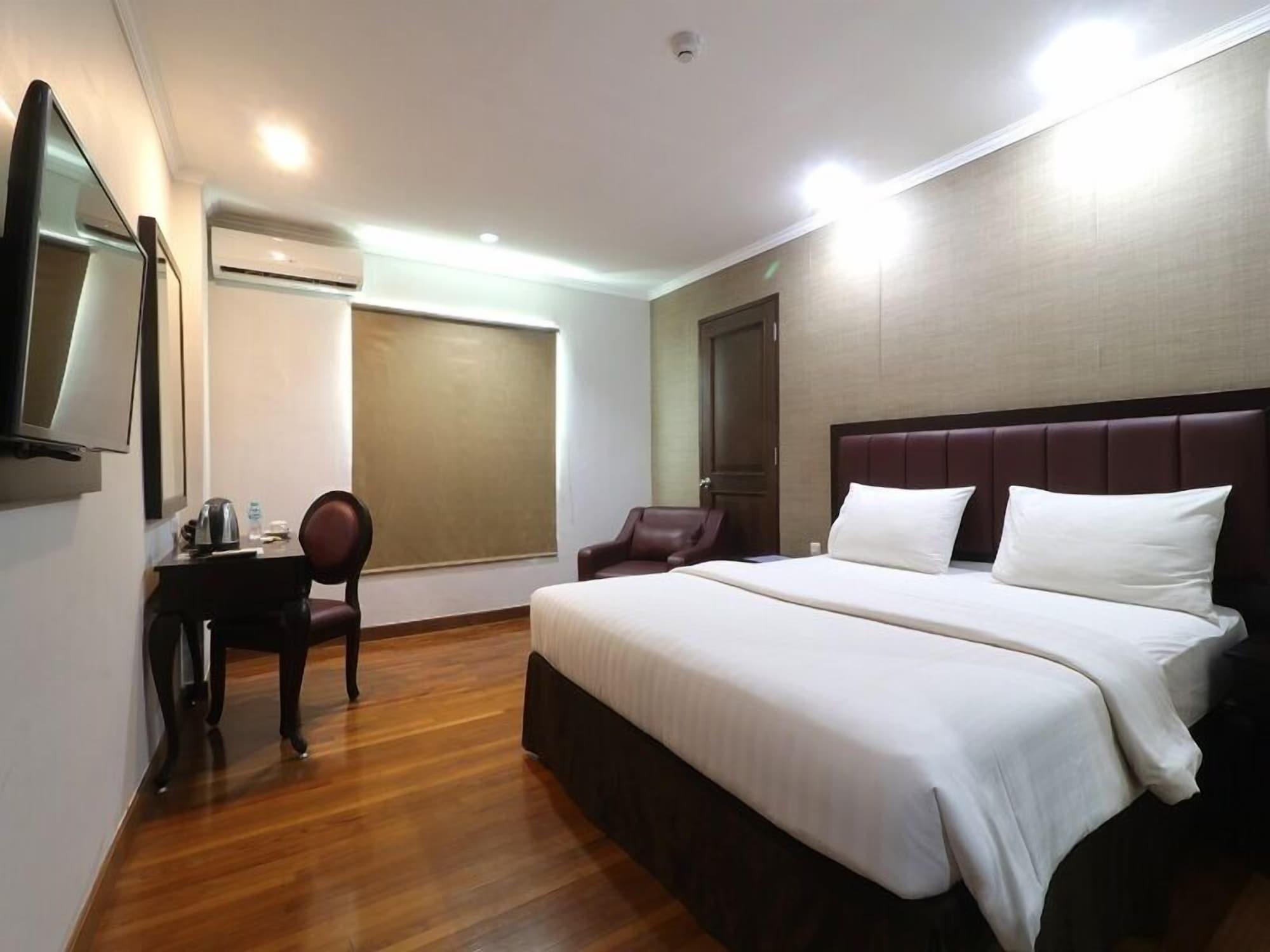 P Hotel Jakarta Exterior photo